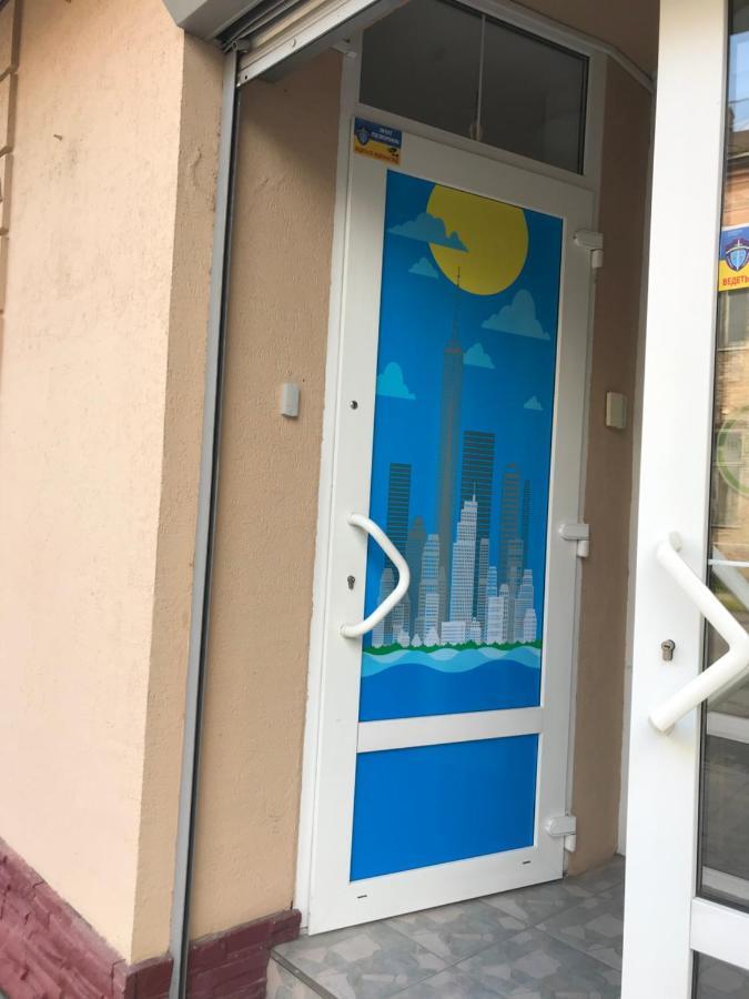 Міни-Хостел Родинного Типу Dubai Ungvár Kültér fotó