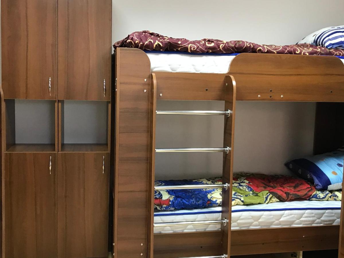 Міни-Хостел Родинного Типу Dubai Ungvár Kültér fotó